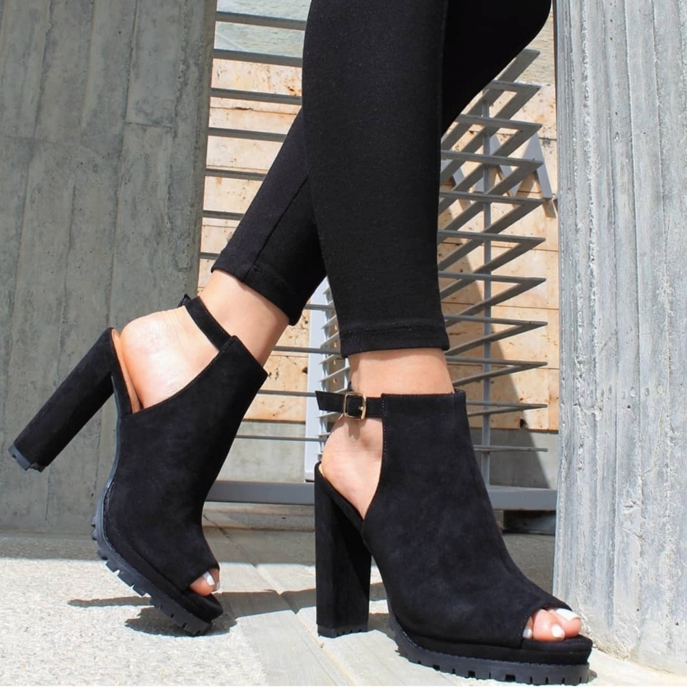 8 💓 Jackie's Heel  - Black - Picture 5 of 6